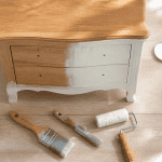 peindre un meuble merisier outils peinture